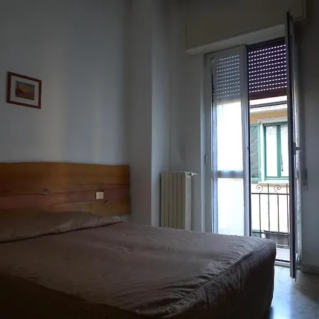 Sunset Hotel 3*